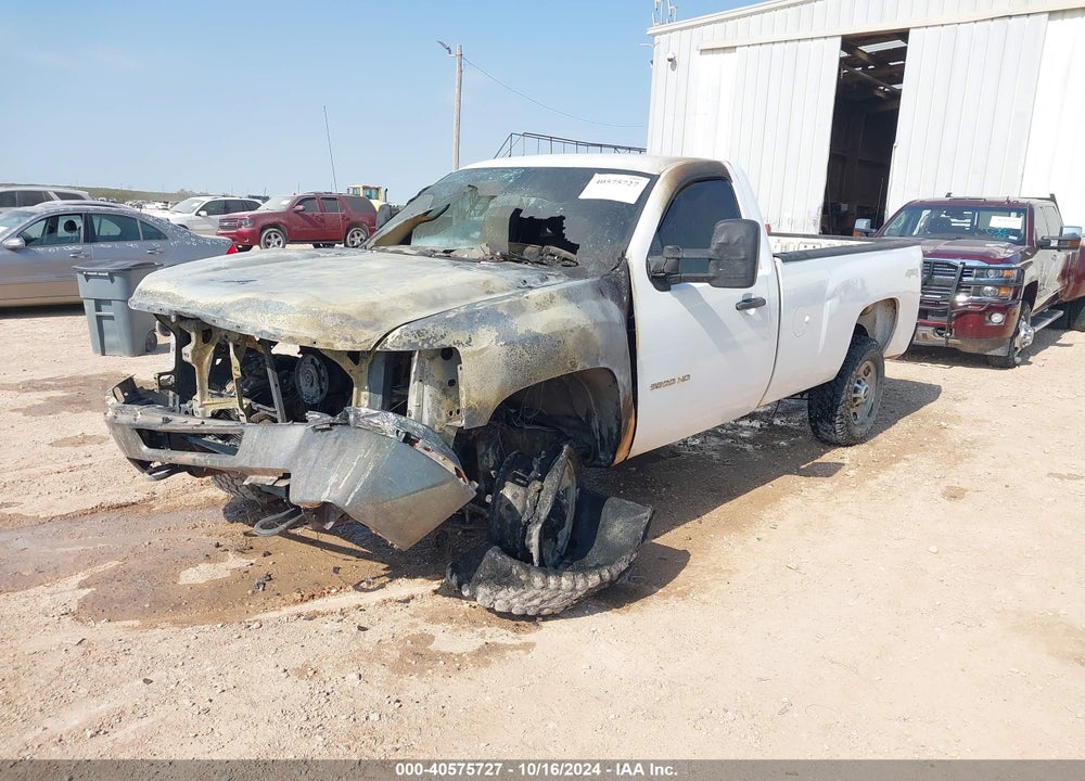 2011 CHEVROLET SILVERADO 2500HD WORK TRUCK VIN: 1GC0KVCG6BZ334323