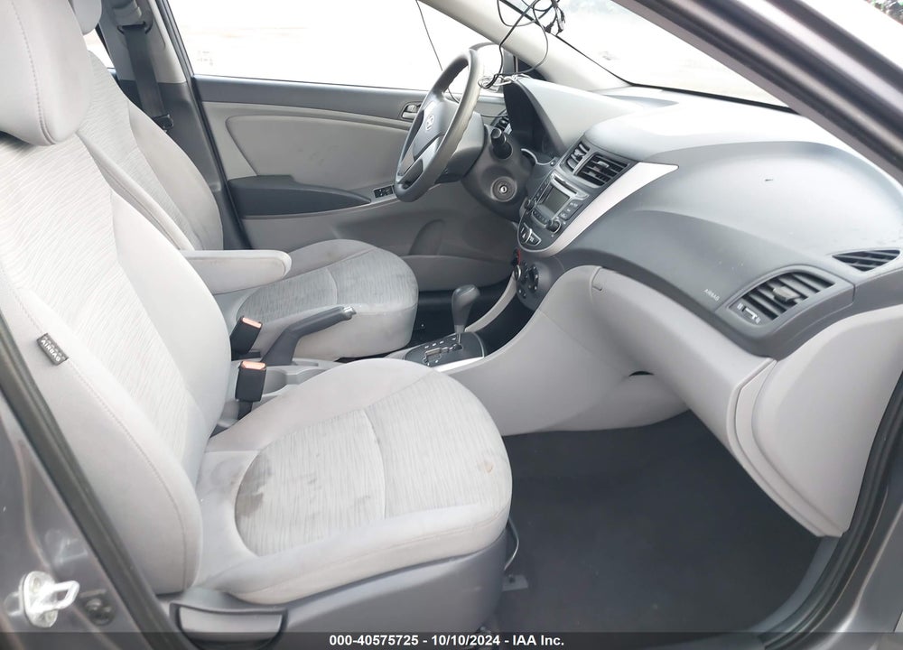 2017 HYUNDAI ACCENT SE VIN: KMHCT4AE8HU273581