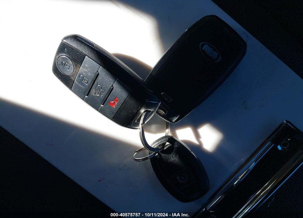 2017 KIA SOUL VIN: KNDJP3A57H7468564
