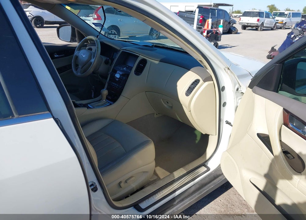 2014 INFINITI QX50 JOURNEY VIN: JN1BJ0HR5EM190177