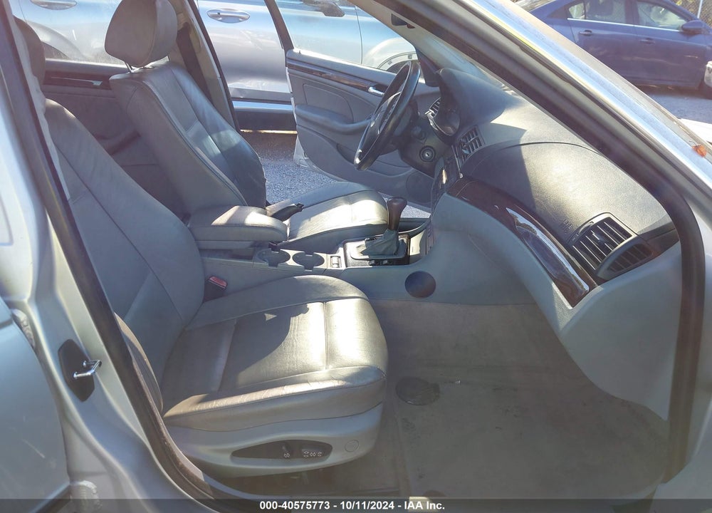 2004 BMW 325XIT VIN: WBAEP33444PE91901