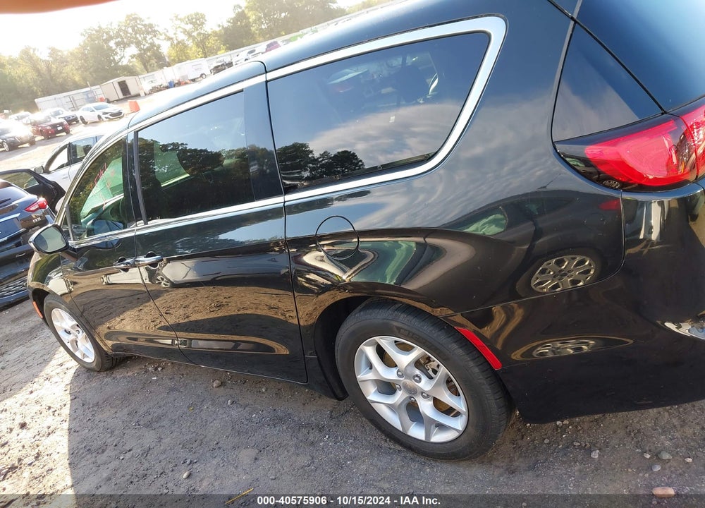 2018 CHRYSLER PACIFICA TOURING PLUS VIN: 2C4RC1FG1JR129008