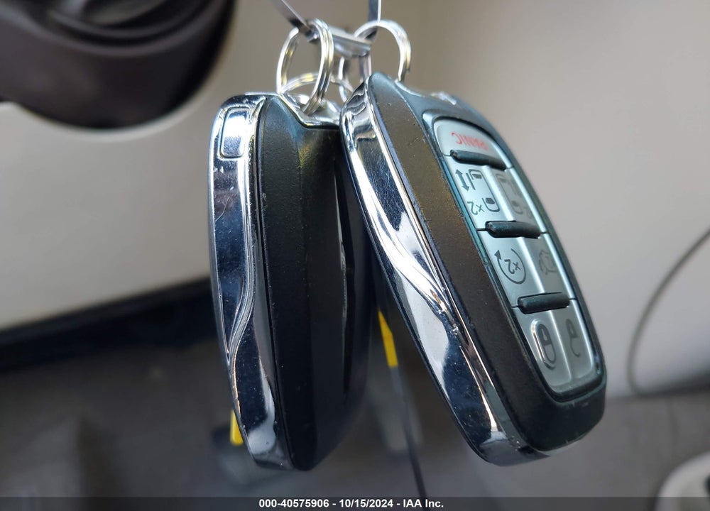 2018 CHRYSLER PACIFICA TOURING PLUS VIN: 2C4RC1FG1JR129008