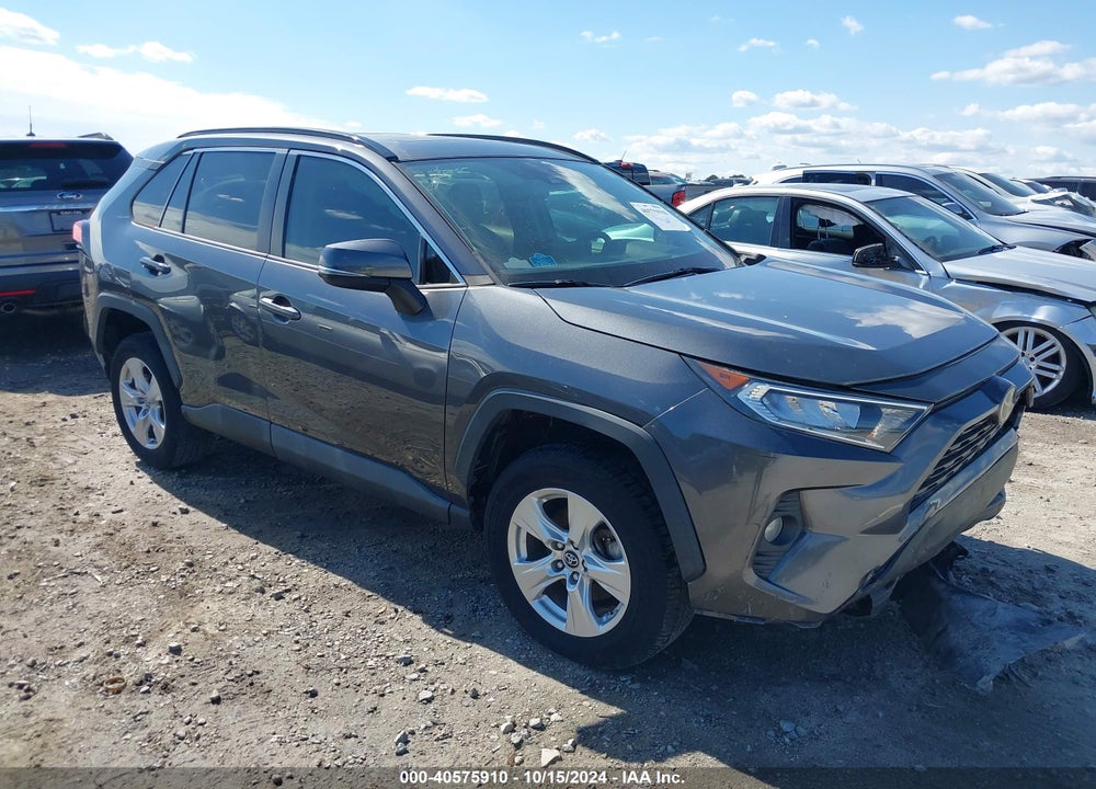 2019 TOYOTA RAV4 XLE VIN: 2T3W1RFV2KC005716