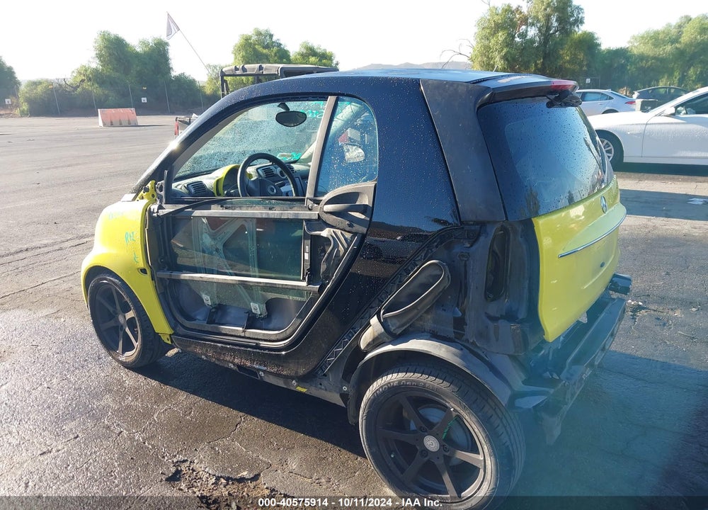 2010 SMART FORTWO PASSION/PURE VIN: WMEEJ3BA0AK366428