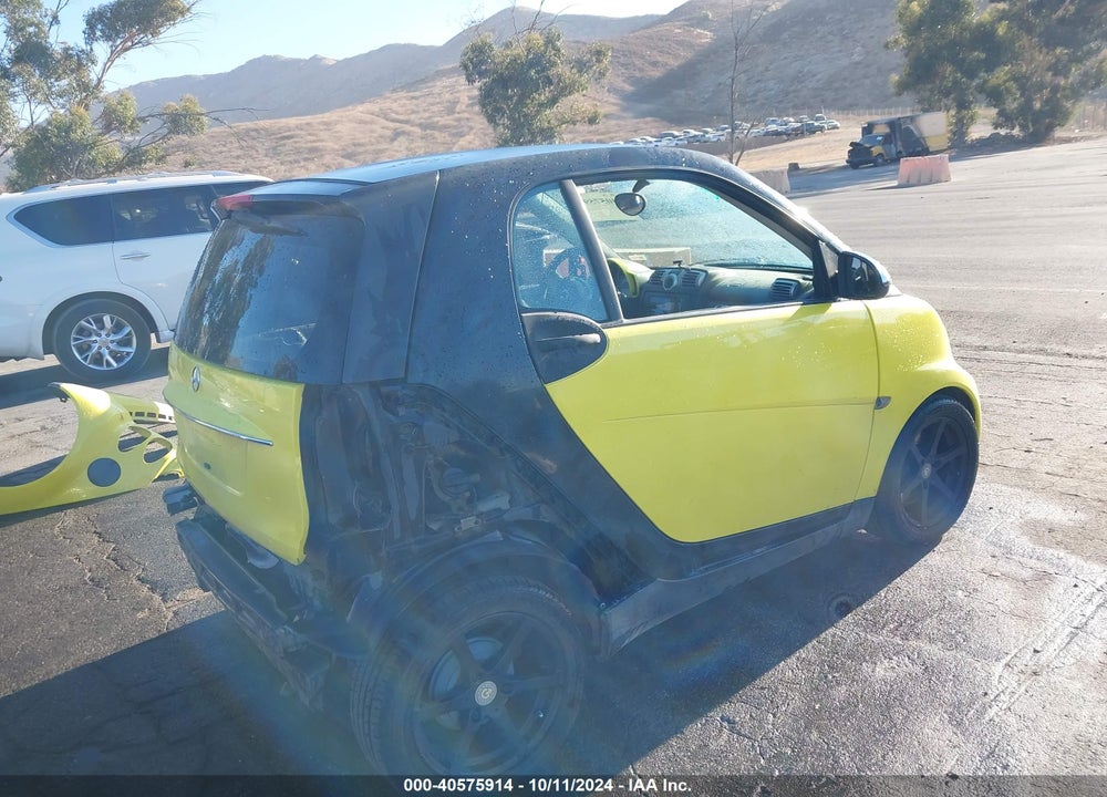 2010 SMART FORTWO PASSION/PURE VIN: WMEEJ3BA0AK366428