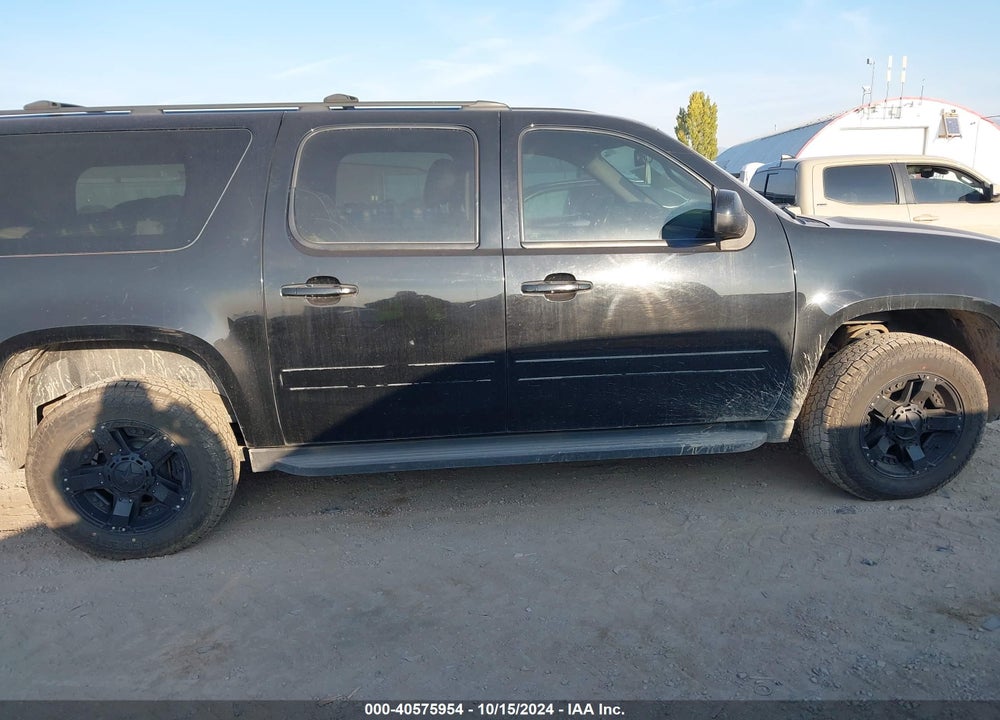 2013 CHEVROLET SUBURBAN VIN: 1GNSKJE79DR254457