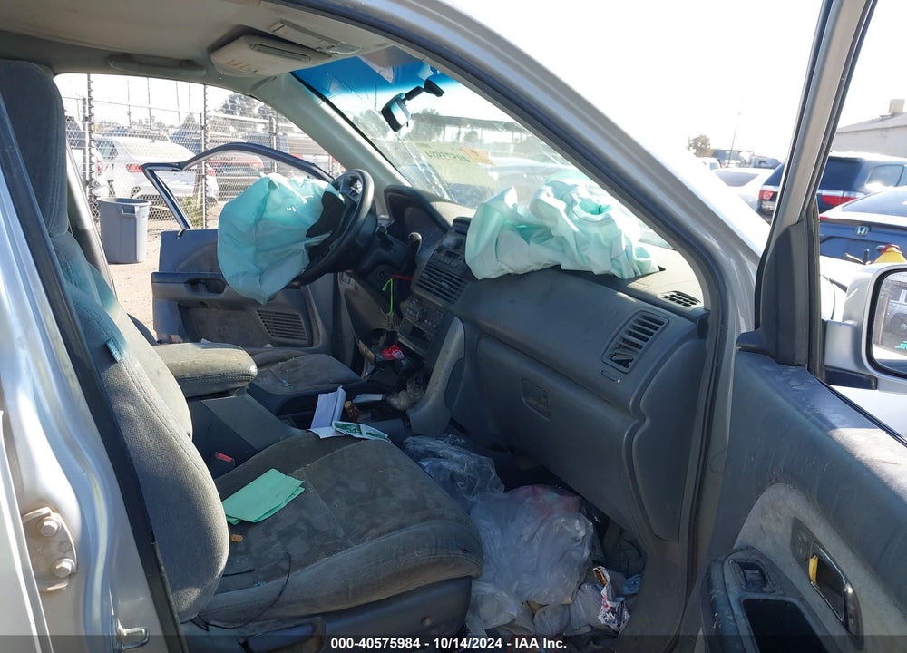 2003 HONDA PILOT EX VIN: 2HKYF18483H595895