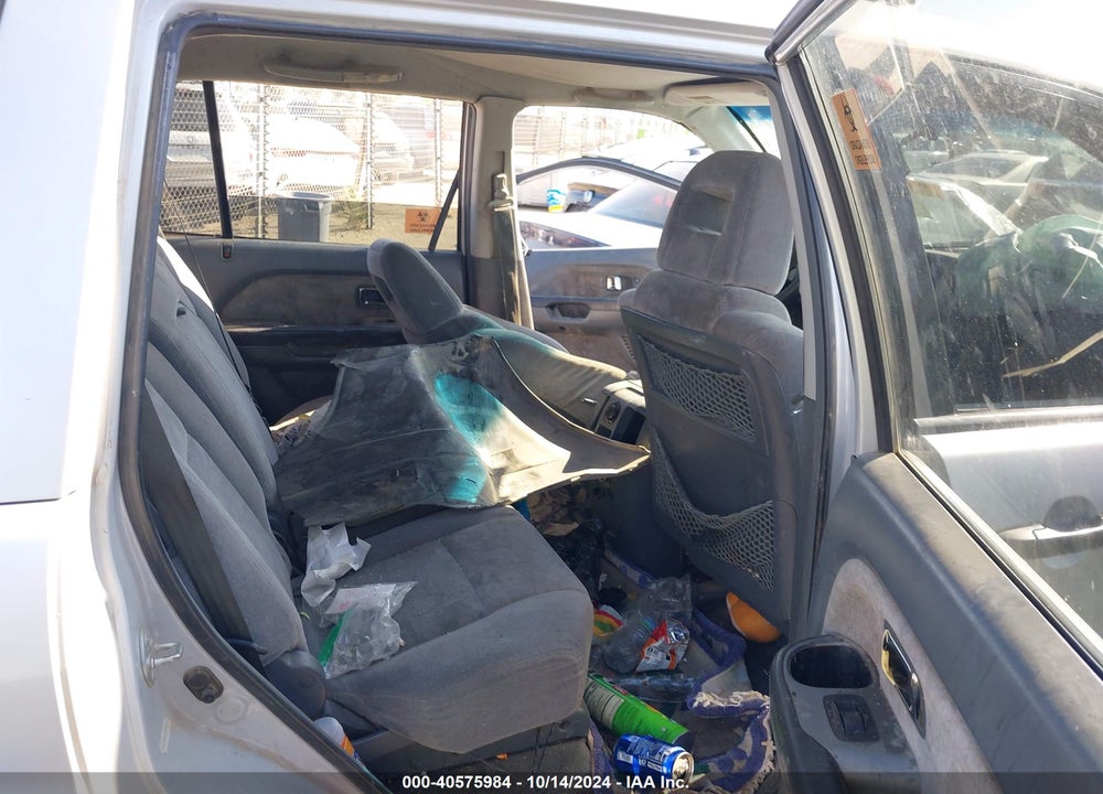 2003 HONDA PILOT EX VIN: 2HKYF18483H595895