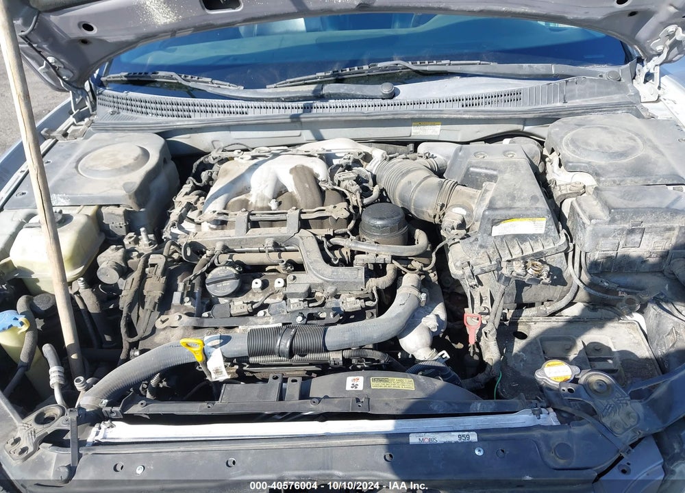2006 HYUNDAI AZERA LIMITED/SE VIN: KMHFC46F56A124123