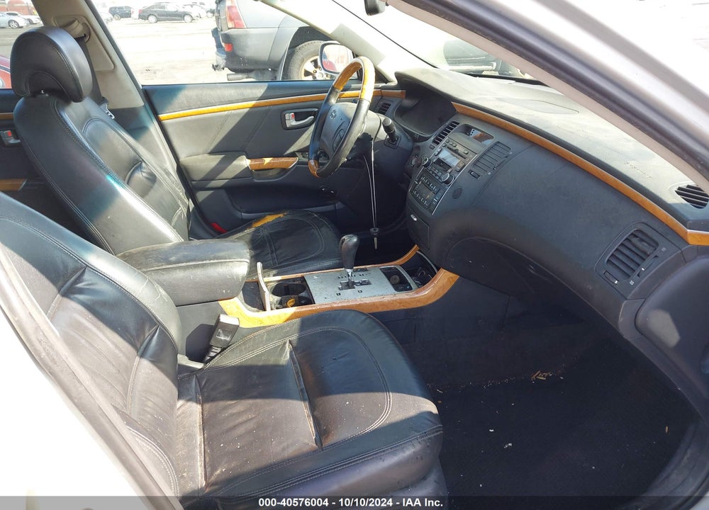 2006 HYUNDAI AZERA LIMITED/SE VIN: KMHFC46F56A124123