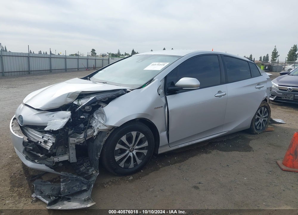 2018 TOYOTA PRIUS TWO VIN: JTDKBRFU9J3604020
