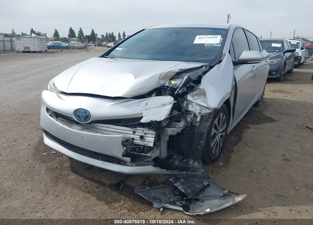 2018 TOYOTA PRIUS TWO VIN: JTDKBRFU9J3604020