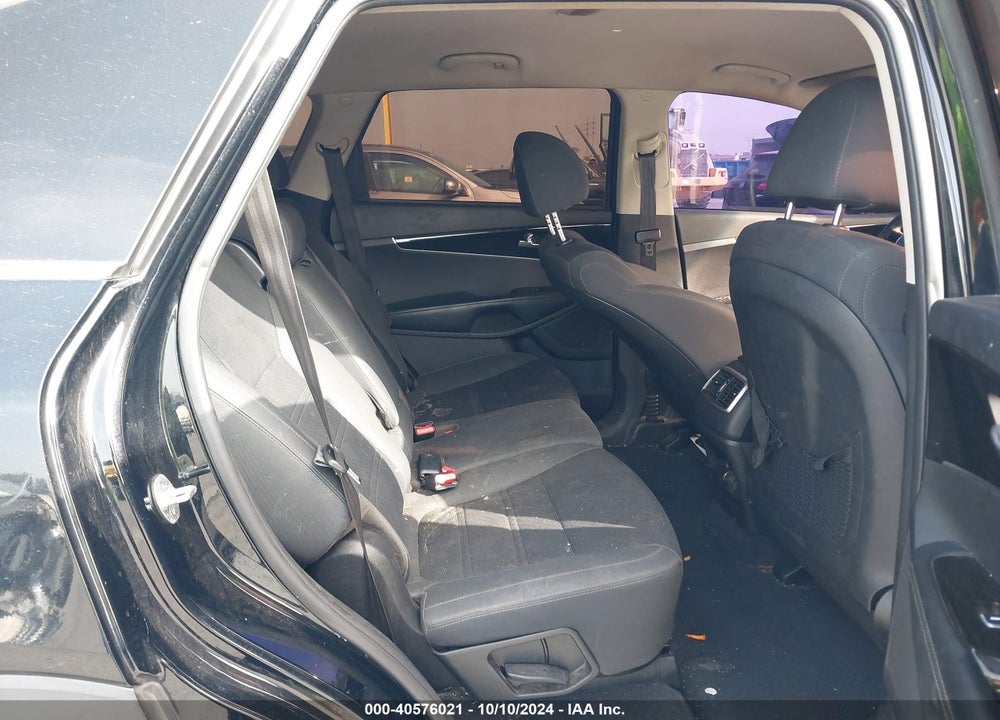 2019 KIA SORENTO 2.4L L VIN: 5XYPG4A34KG567075