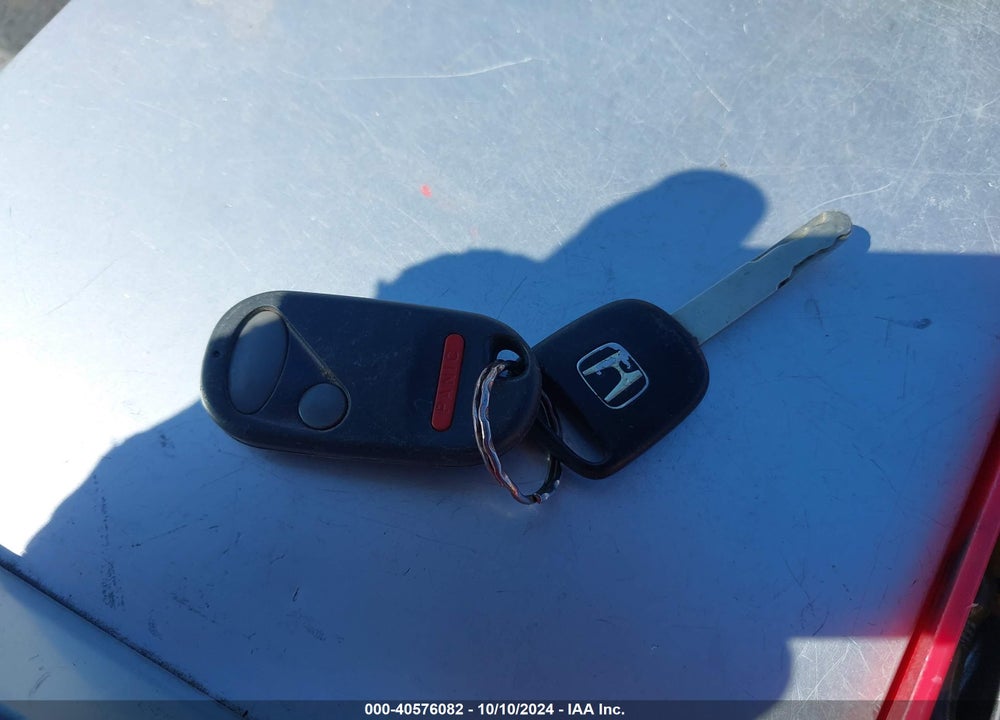 2005 HONDA CIVIC LX VIN: 2HGES165X5H509252