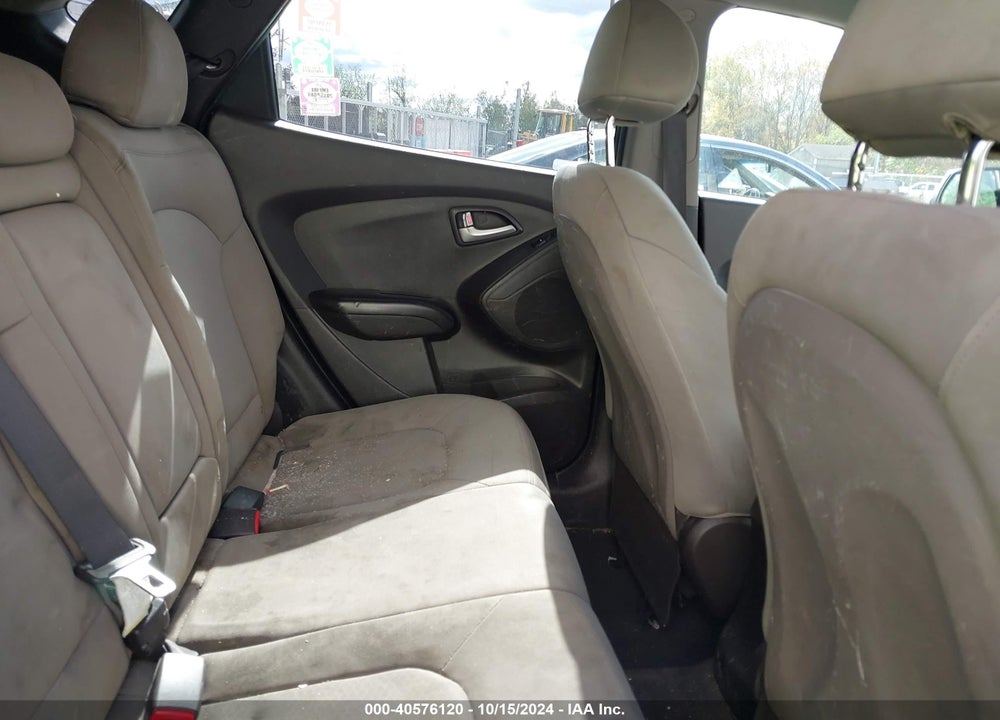 2013 HYUNDAI TUCSON GL VIN: KM8JT3AB9DU659136