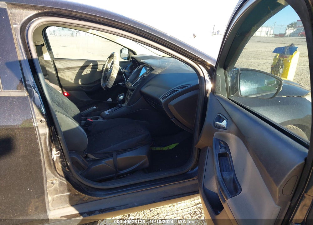 2014 FORD FOCUS SE VIN: 1FADP3F26EL262513