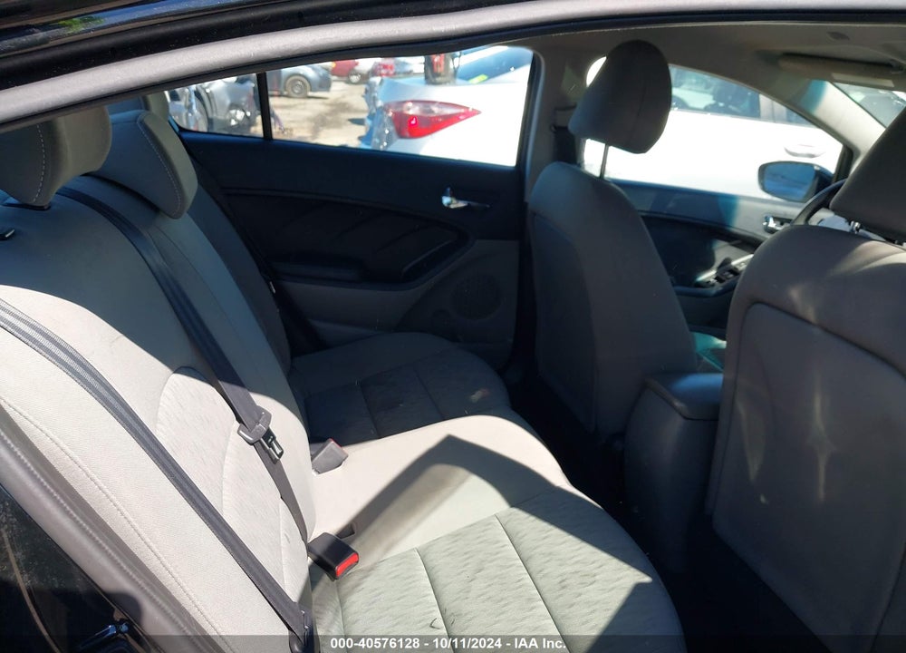 2015 KIA FORTE LX VIN: KNAFK4A61F5369179