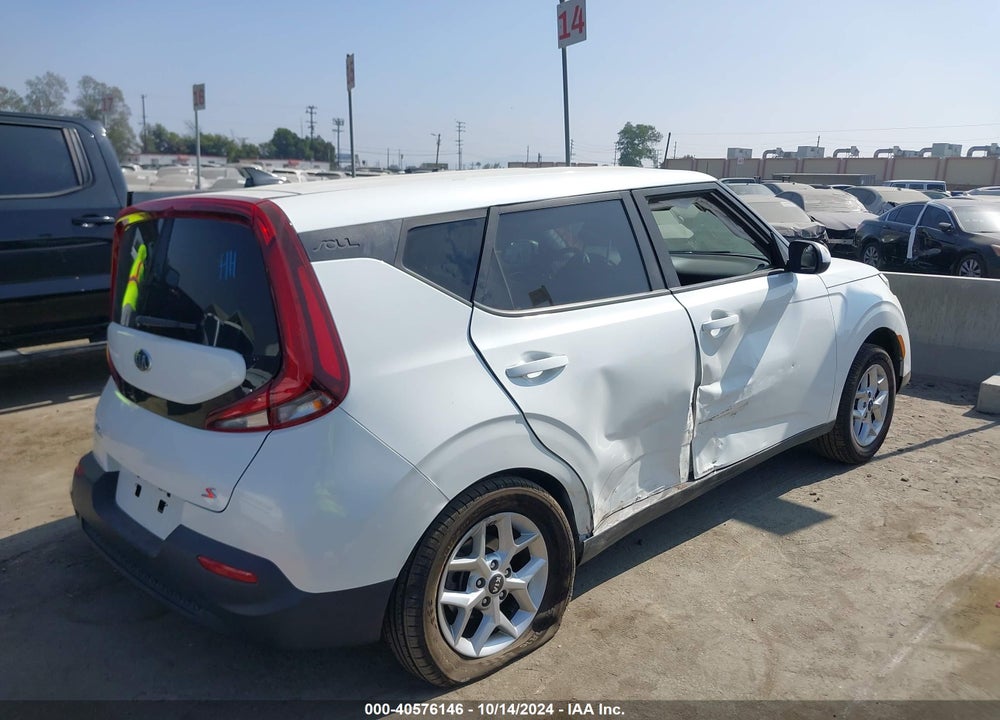 2021 KIA SOUL !/+/S VIN: KNDJ23AU9M7763164