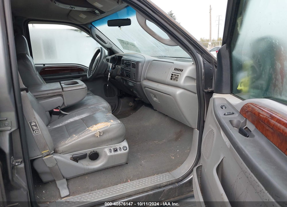 2003 FORD F-350 LARIAT/XL/XLT VIN: 1FTSW31P33EB38126