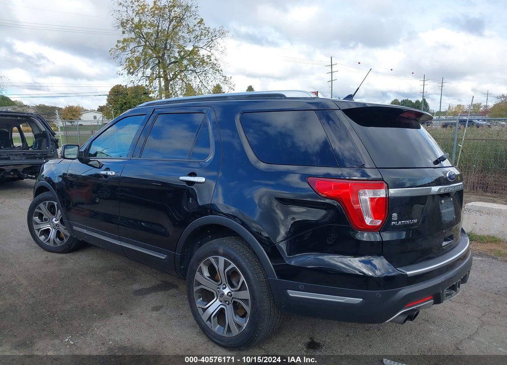 2018 FORD EXPLORER PLATINUM VIN: 1FM5K8HT2JGC81784