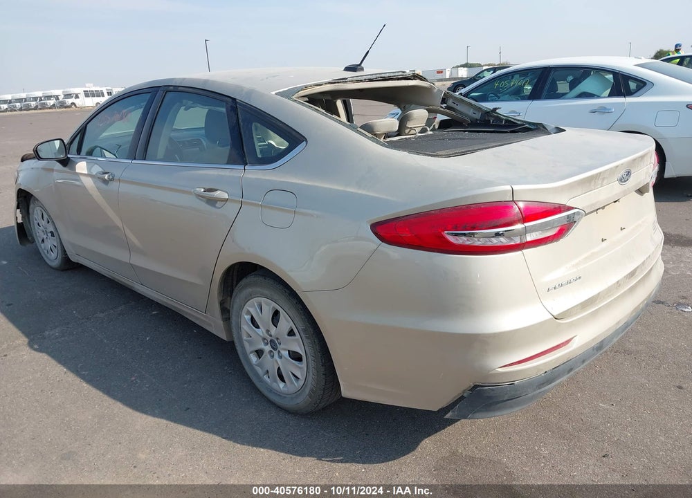 2019 FORD FUSION S VIN: 3FA6P0G77KR173533