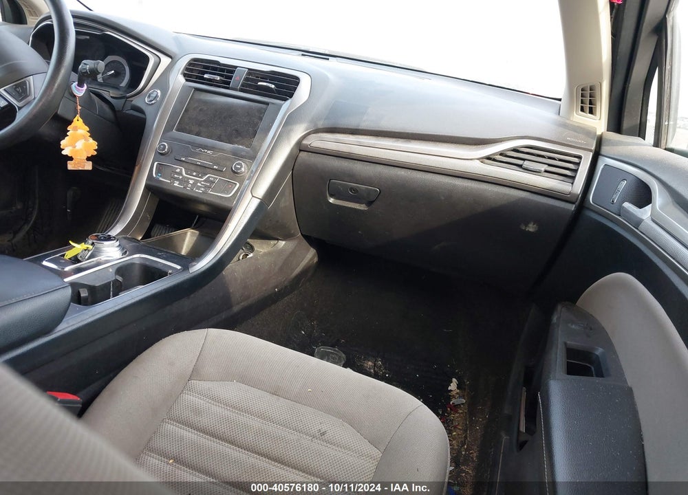 2019 FORD FUSION S VIN: 3FA6P0G77KR173533