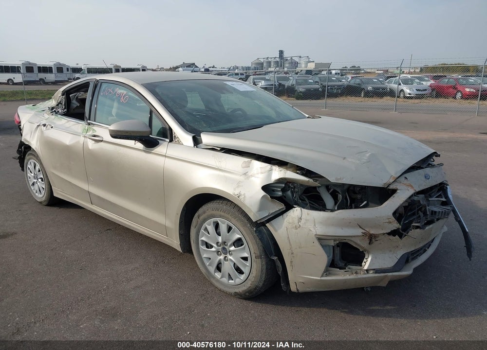 2019 FORD FUSION S VIN: 3FA6P0G77KR173533