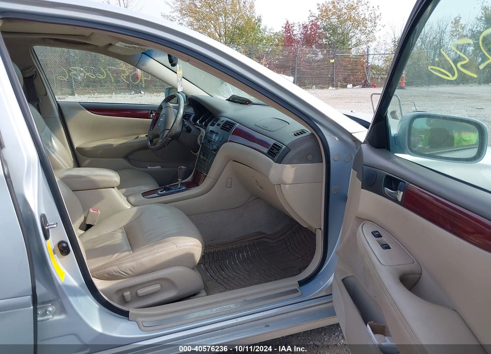 2002 LEXUS ES 300 VIN: JTHBF30GX25032495