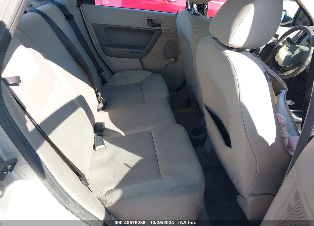 2008 FORD FOCUS S VIN: 1FAHP34N28W179047