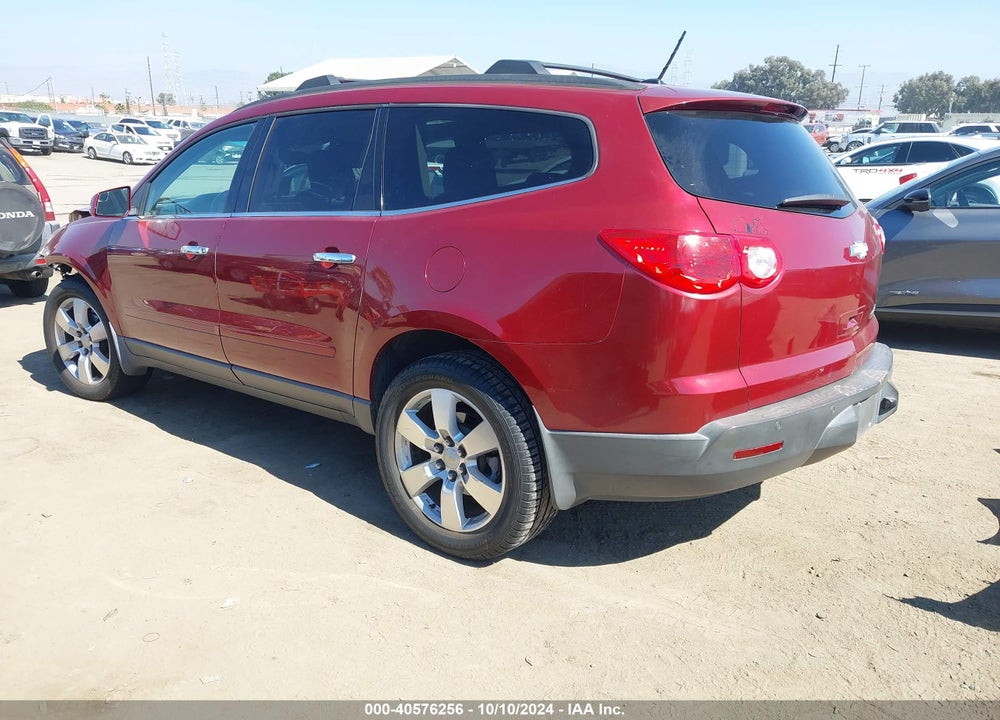 2011 CHEVROLET TRAVERSE 1LT VIN: 1GNKRGED1BJ110692
