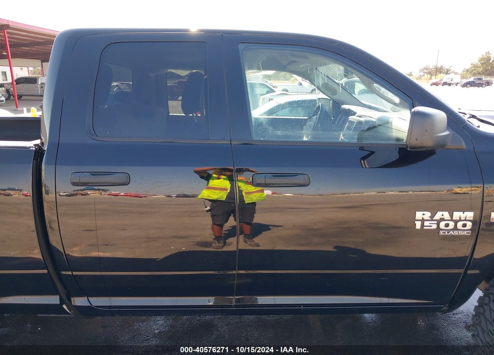 2019 RAM 1500 CLASSIC TRADESMAN 4X2 6'4 BOX VIN: 1C6RR6FT1KS704238