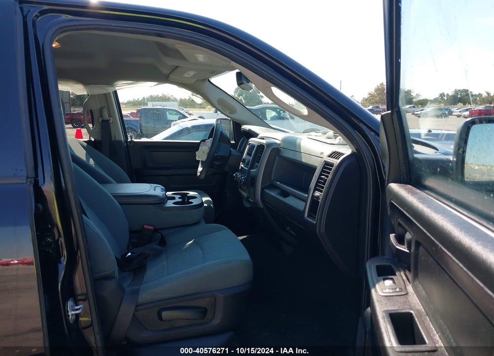 2019 RAM 1500 CLASSIC TRADESMAN 4X2 6'4 BOX VIN: 1C6RR6FT1KS704238