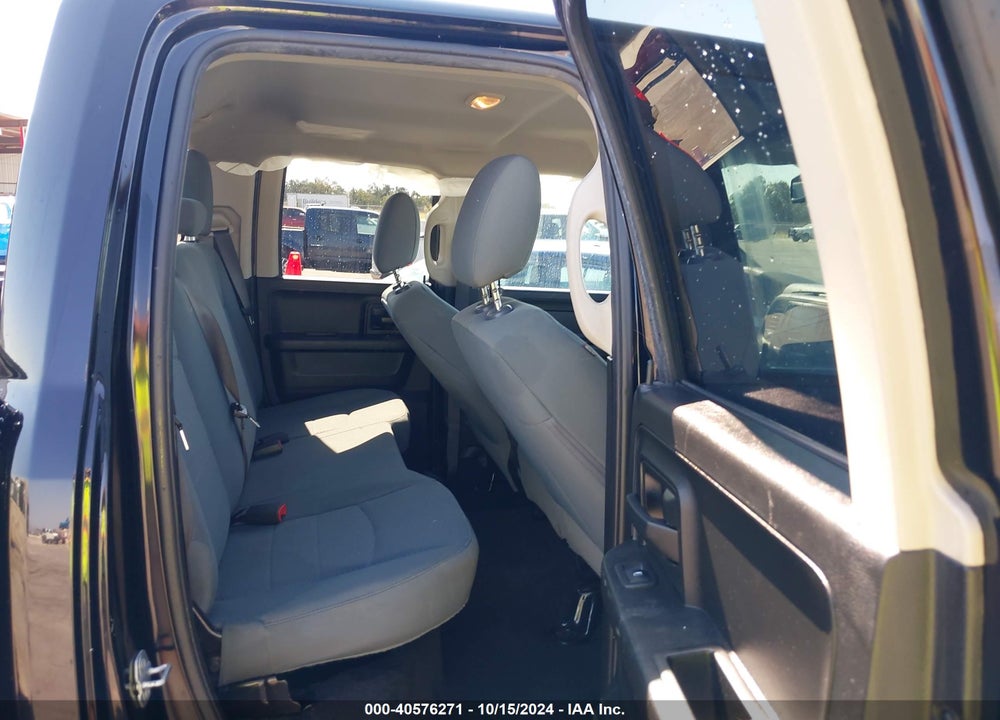 2019 RAM 1500 CLASSIC TRADESMAN 4X2 6'4 BOX VIN: 1C6RR6FT1KS704238