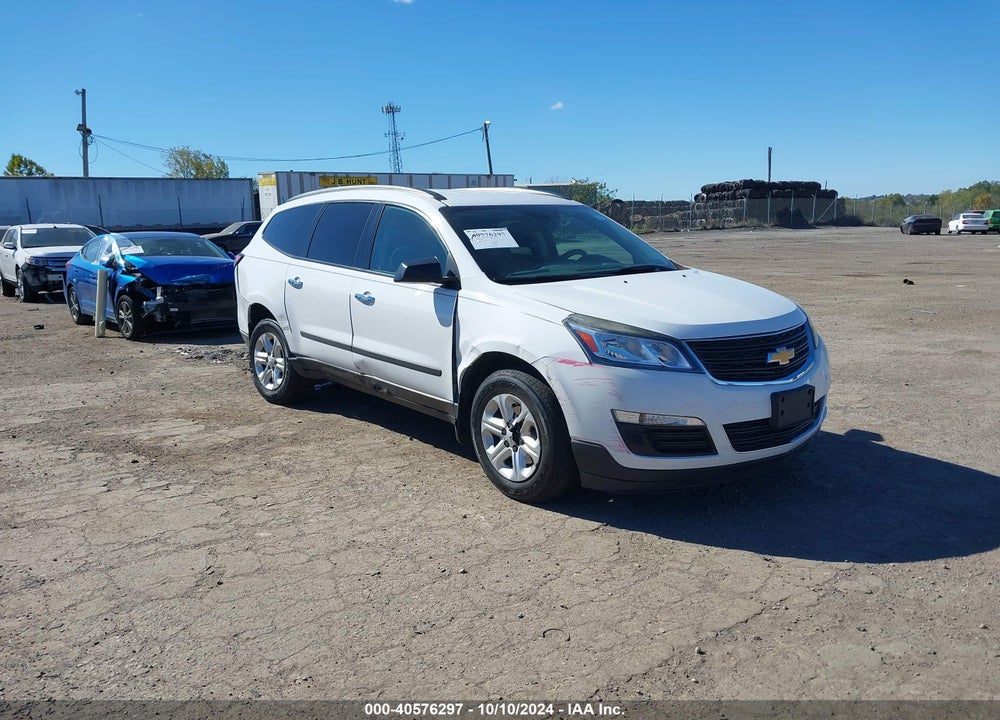 2017 CHEVROLET TRAVERSE LS VIN: 1GNKRFED0HJ211015