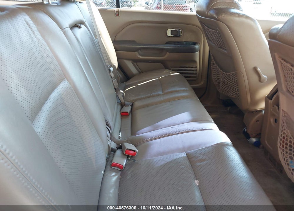 2004 HONDA PILOT EX-L VIN: 2HKYF18564H558998