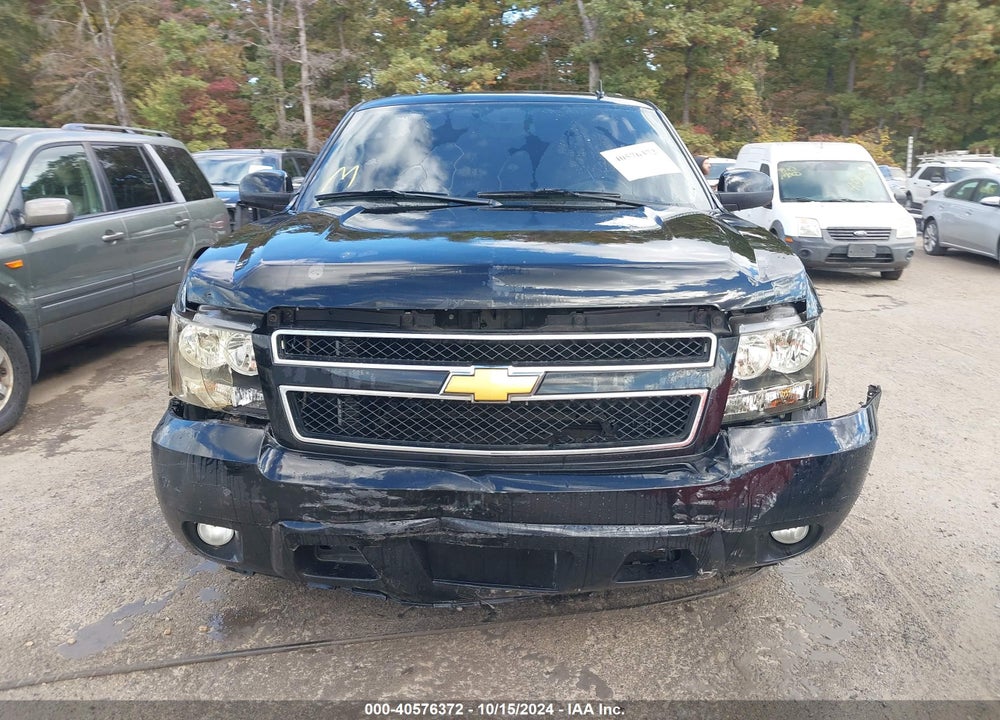 2014 CHEVROLET SUBURBAN 1500 LT VIN: 1GNSKJE71ER104859