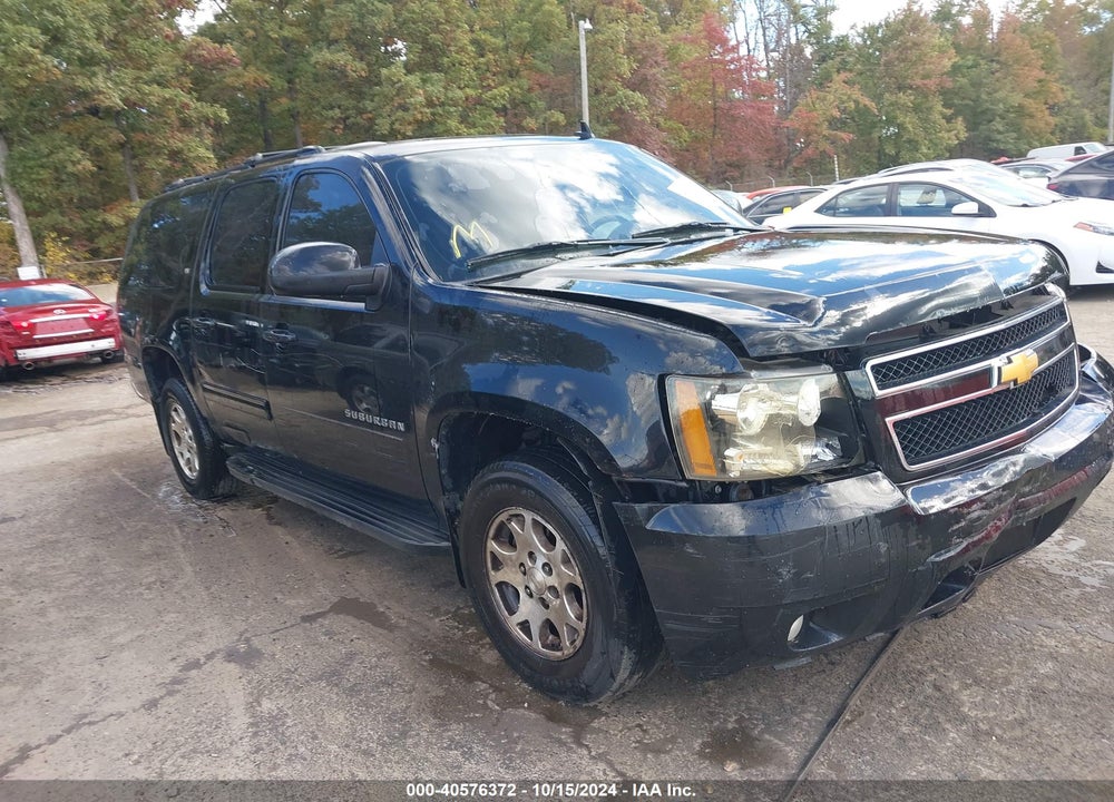 2014 CHEVROLET SUBURBAN 1500 LT VIN: 1GNSKJE71ER104859