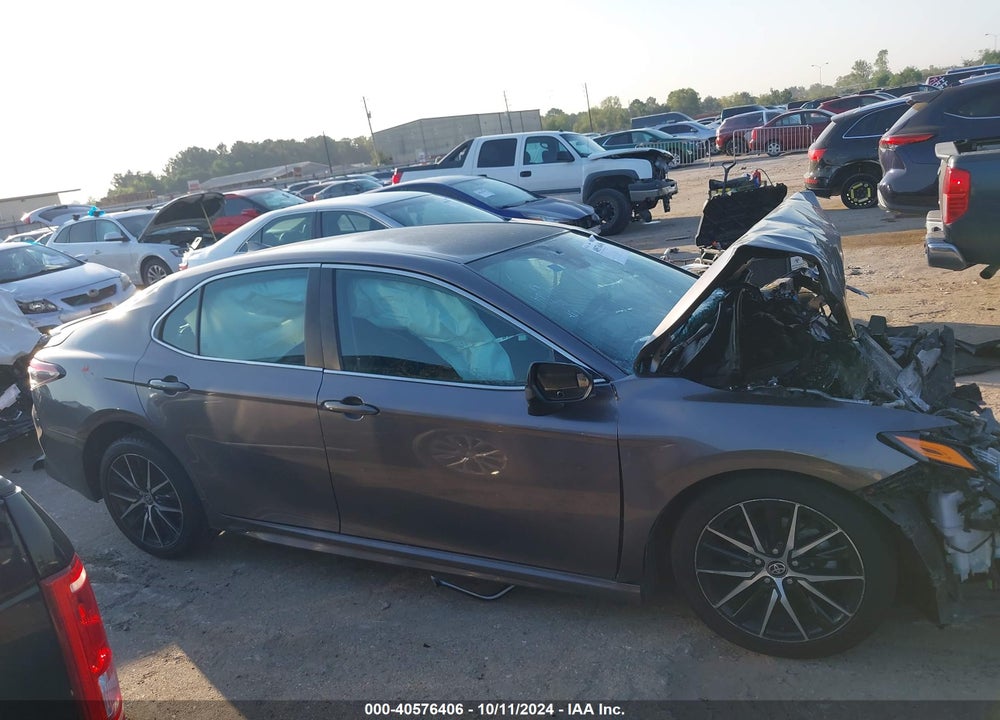 2022 TOYOTA CAMRY SE VIN: 4T1G11AK3NU620385