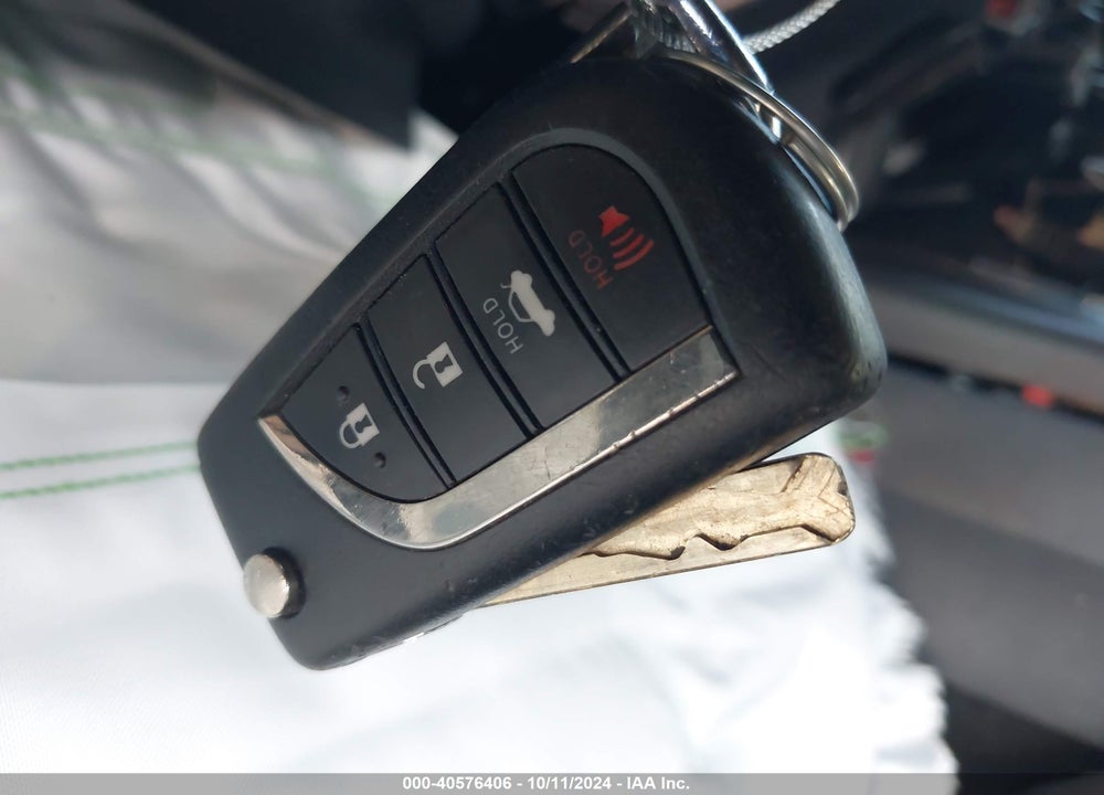 2022 TOYOTA CAMRY SE VIN: 4T1G11AK3NU620385
