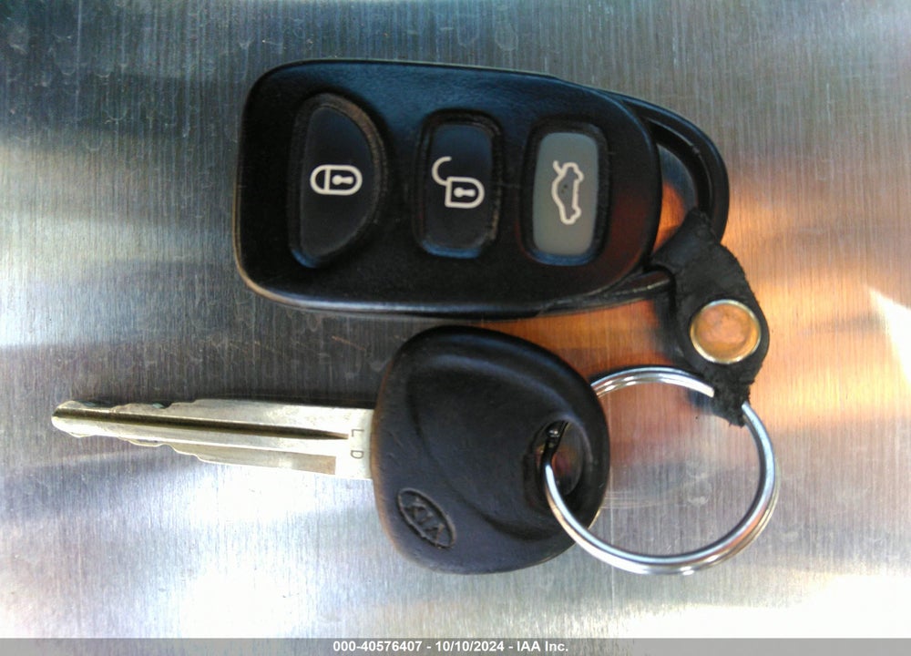 2008 KIA SPECTRA EX VIN: KNAFE121285551355
