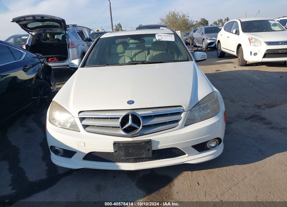 2010 MERCEDES-BENZ C 300 LUXURY/SPORT VIN: WDDGF5EB1AR090699