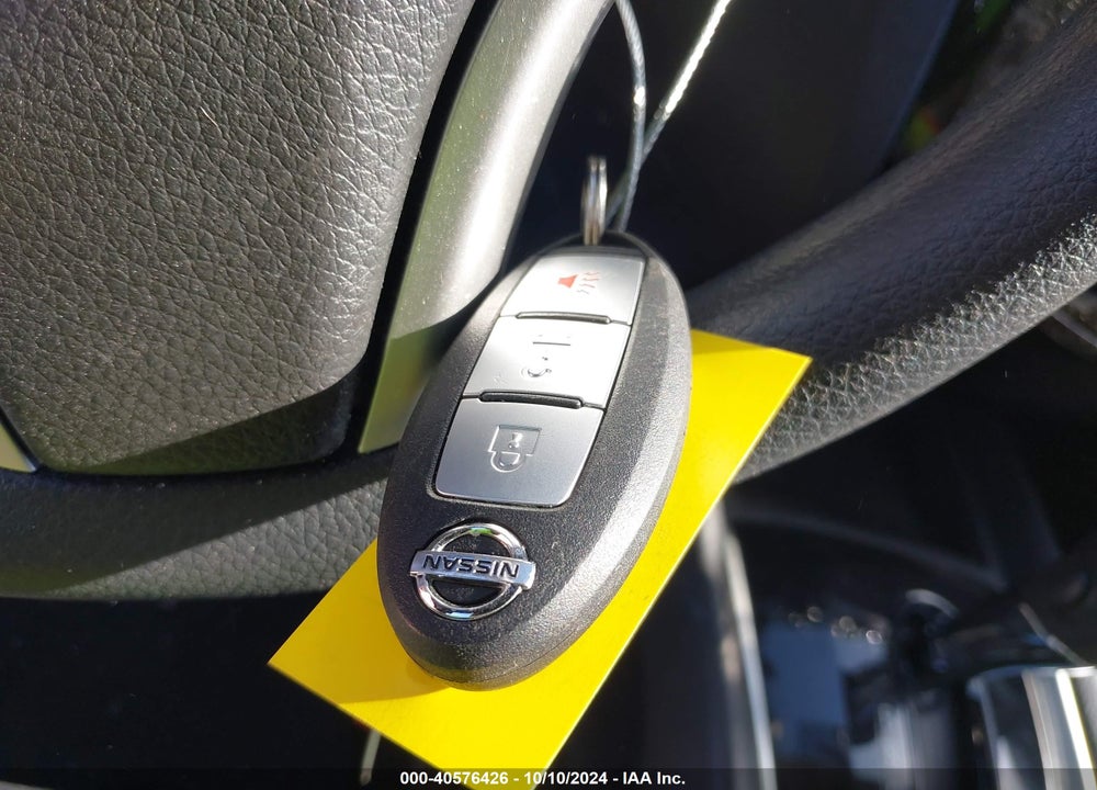 2015 NISSAN ROGUE SV VIN: 5N1AT2MV4FC766880