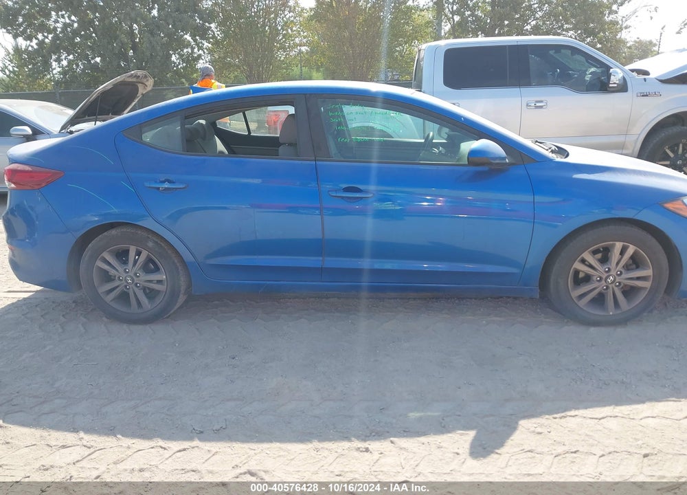 2018 HYUNDAI ELANTRA SEL VIN: 5NPD84LF0JH367812