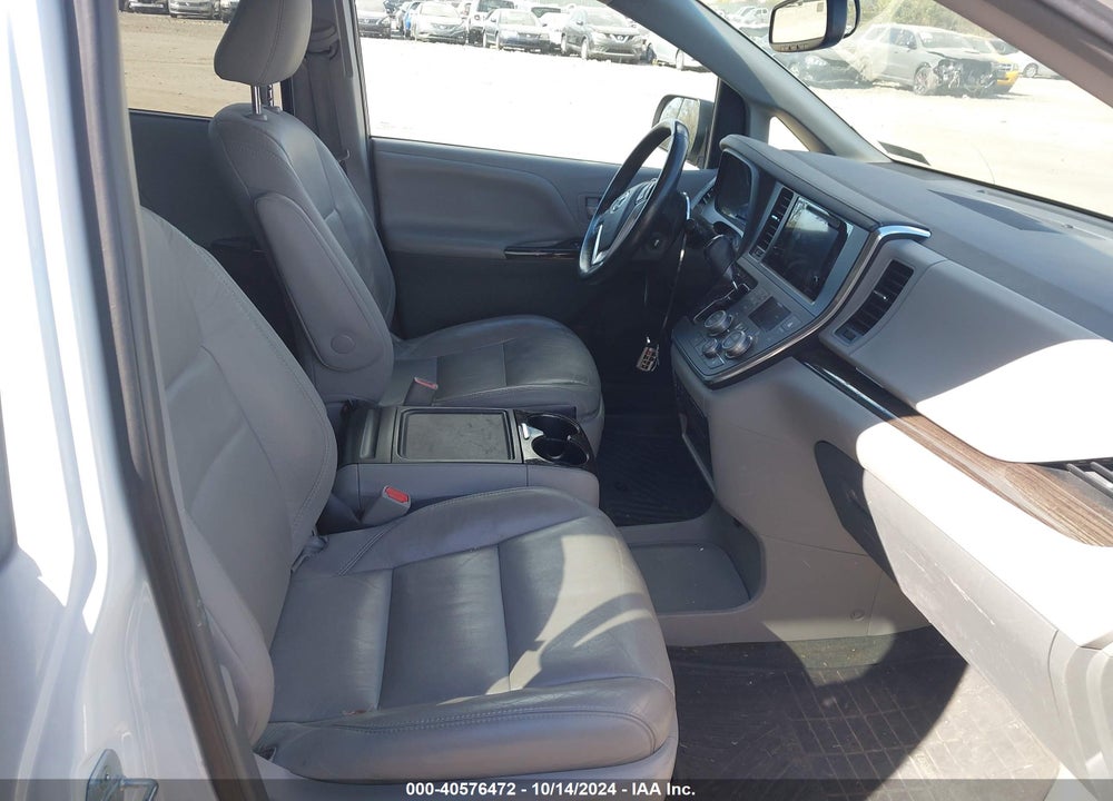 2016 TOYOTA SIENNA XLE 8 PASSENGER VIN: 5TDYK3DC5GS761519