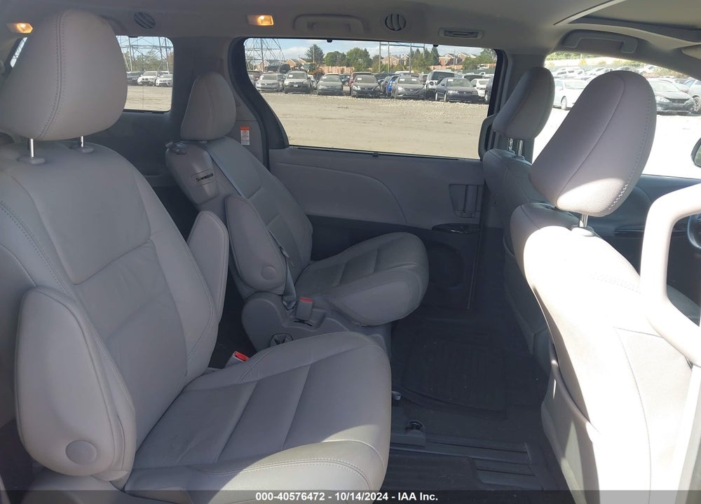 2016 TOYOTA SIENNA XLE 8 PASSENGER VIN: 5TDYK3DC5GS761519