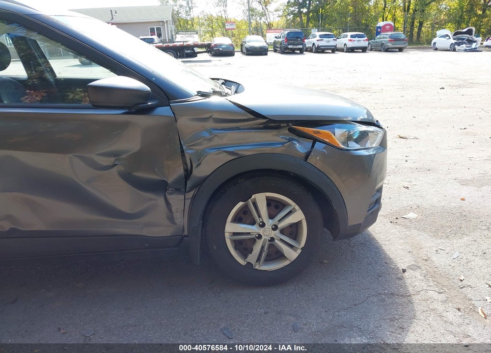 2018 NISSAN KICKS S VIN: 3N1CP5CU0JL529508