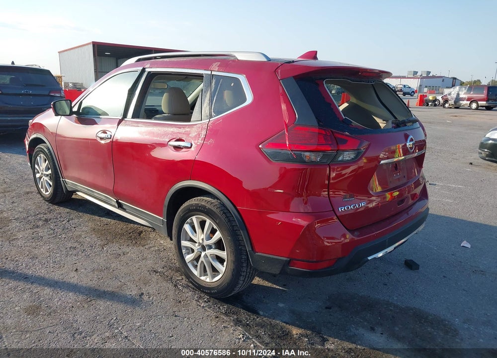 2017 NISSAN ROGUE VIN: 5N1AT2MT0HC828440