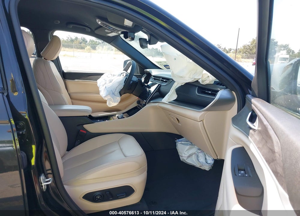 2023 JEEP GRAND CHEROKEE LIMITED 4X2 VIN: 1C4RJGBG7PC613670