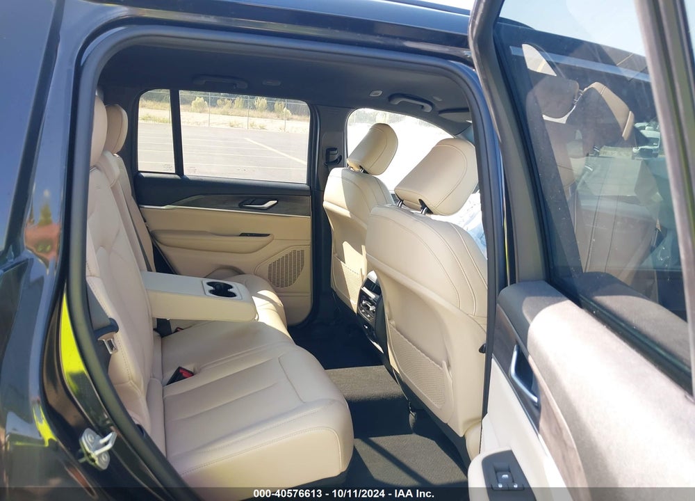 2023 JEEP GRAND CHEROKEE LIMITED 4X2 VIN: 1C4RJGBG7PC613670